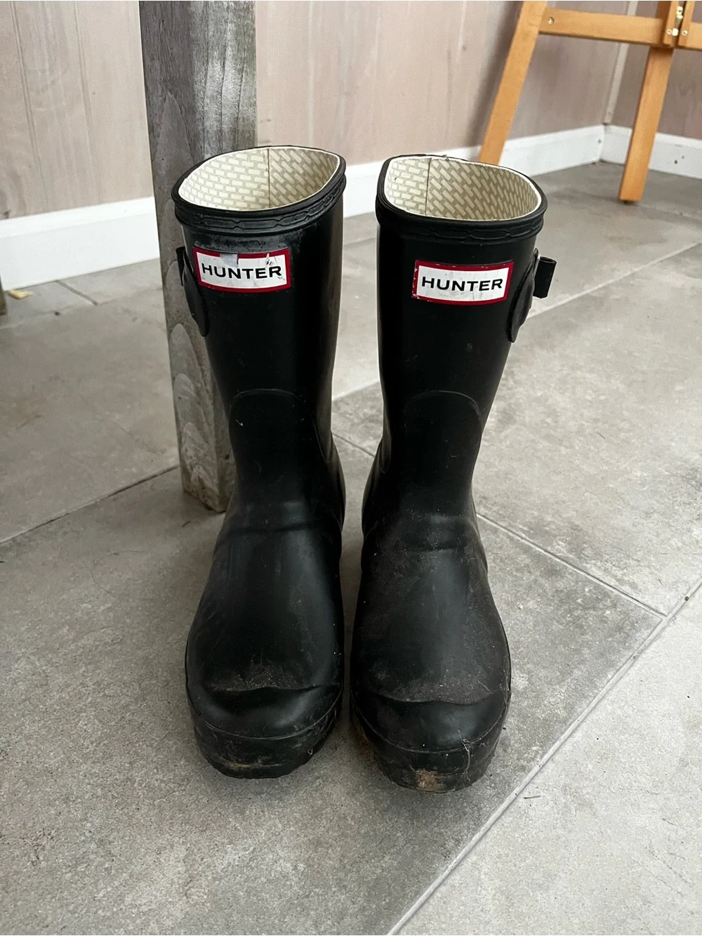 Hunter Black Rubber Rain Boots with White Lining